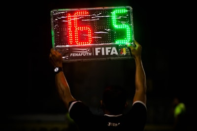 الزمالكوالأهليالسوبرالأفريقيمباشرمواجهةتاريخيةبينعمالقةالكرةالمصرية